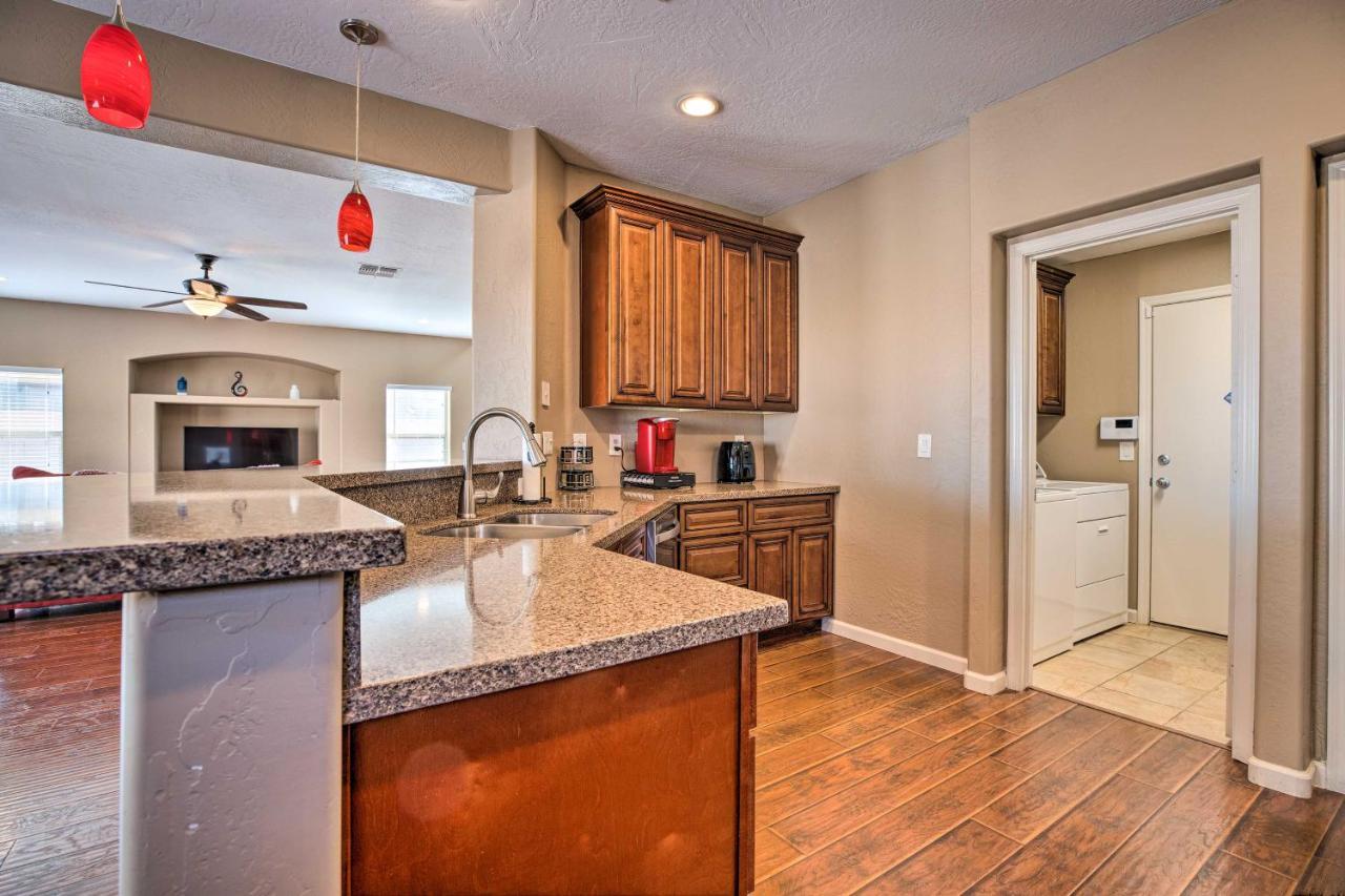 Maricopa Home With Outdoor Seating, 2 Mi To Golf! Exterior foto